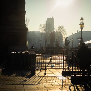 Toile tableau grand format 20x30 du quartier Paris hôtel de ville à l'heure dorée