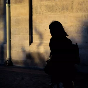 Toile tableau grand format 20x30 de l'ombre d'une femme à la golden hour